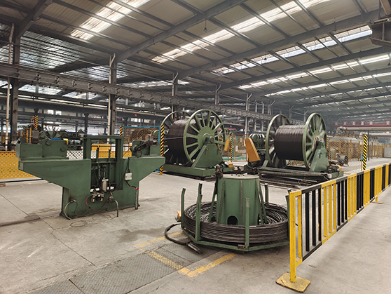 Prestressed steel strand take-up machine